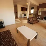 Menada Sunny Hill Kosharitsa