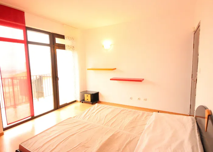 Menada Sunny Hill Villa Kosharitsa